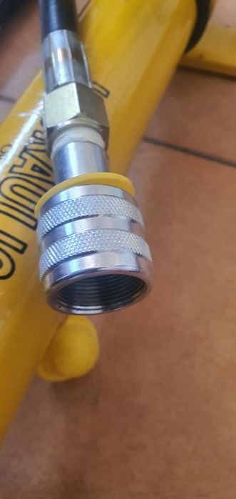 Bomba hidráulica manual