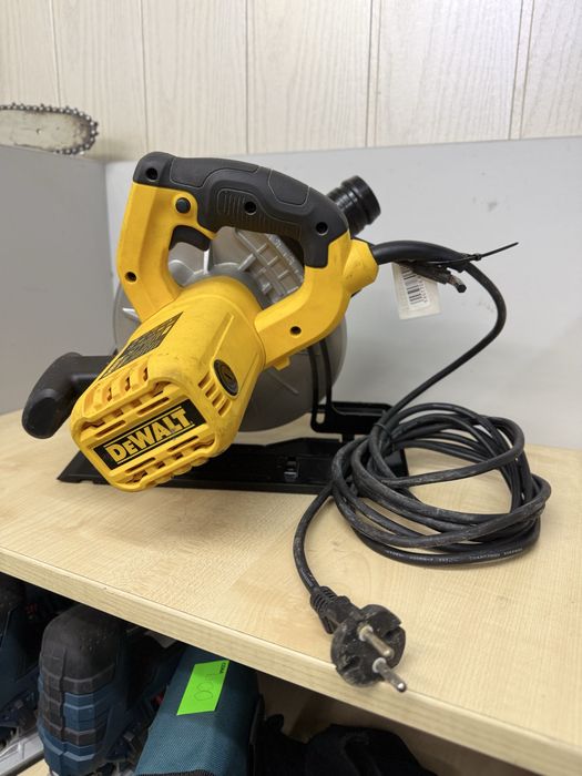Dewalt DWE5615 piła tarczowa zaglebiarka  na kabel uzywana sprawna