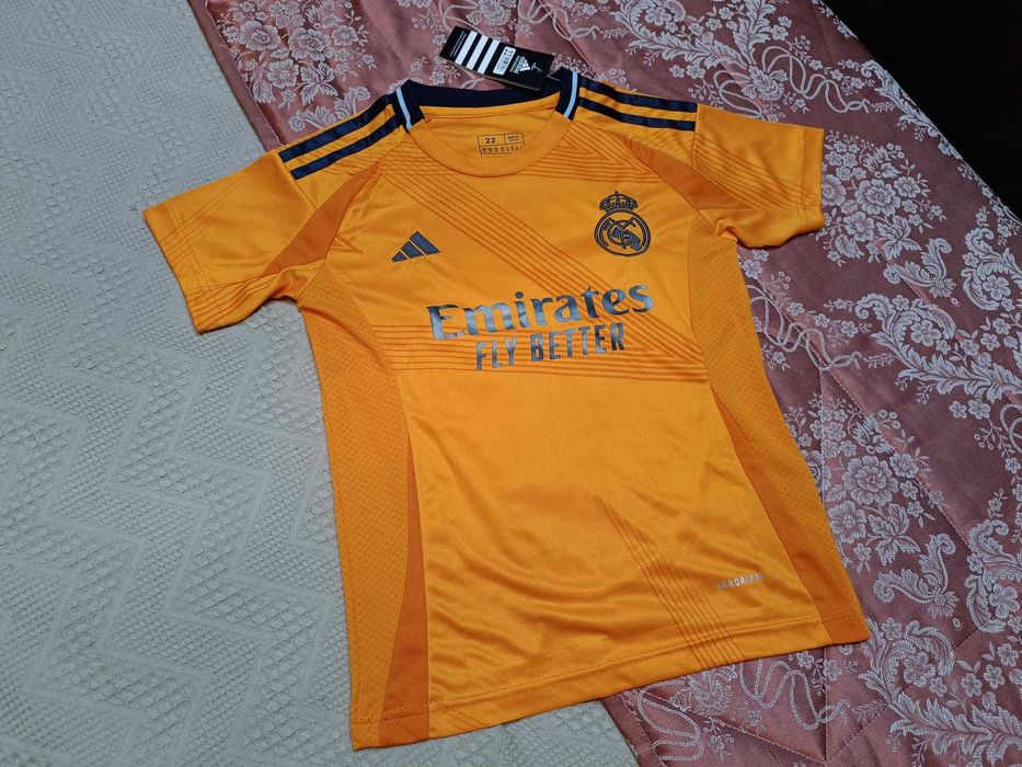 Camisola Criança Mbappe Equipamento Real Madrid Alternativo | NOVO