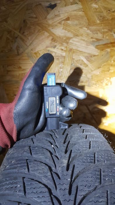 Шини Goodyear UltraGrip Ice+ 195/65 R15 91T Б/У 7,5 мм