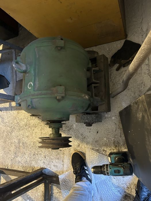 Sprzedam silnik elektryczny trójfazowy