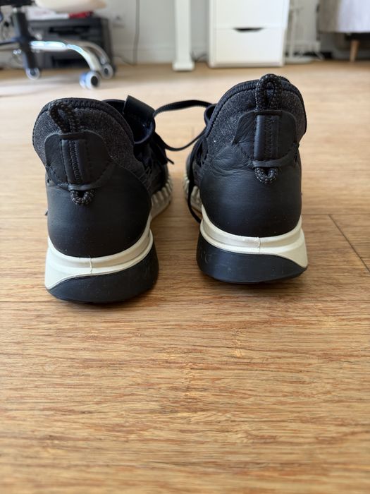 ECCO ST.1 Lite r. 37 damskie czarne PHORENE SHOCK THRU skóra