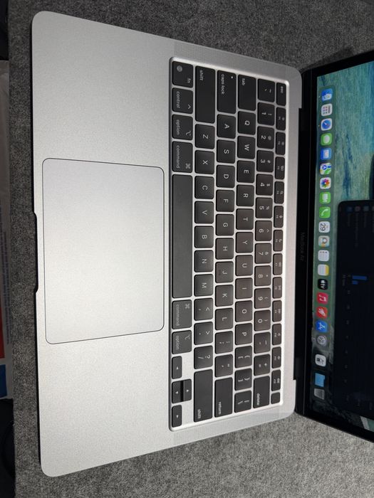 MacBook Air 13” 2020 M1 8/256 gb 100%, Гарантія, Доставка