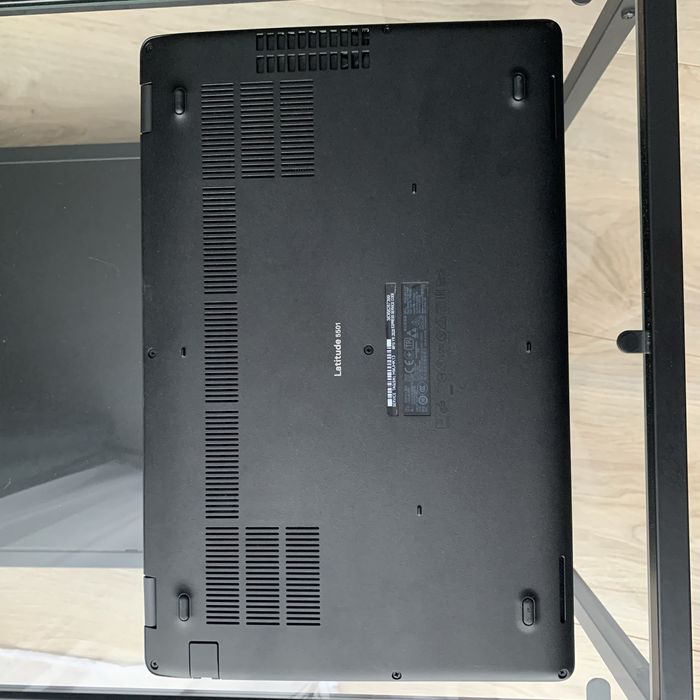 Dell Latitude 5501 i7 9850H 32GB 512GB
