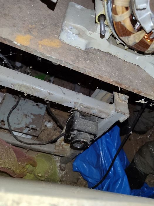 Циркулярка на станині з фуганком. Стаціонарна