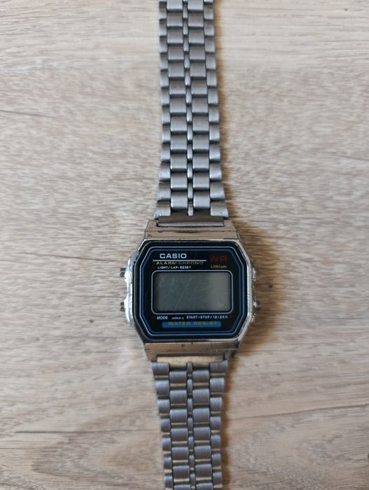 Часы Casio A168 .