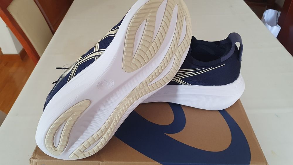 Asics Gel Nimbus 27