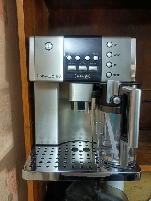 Кавомашина Delonghi PrimaDonna