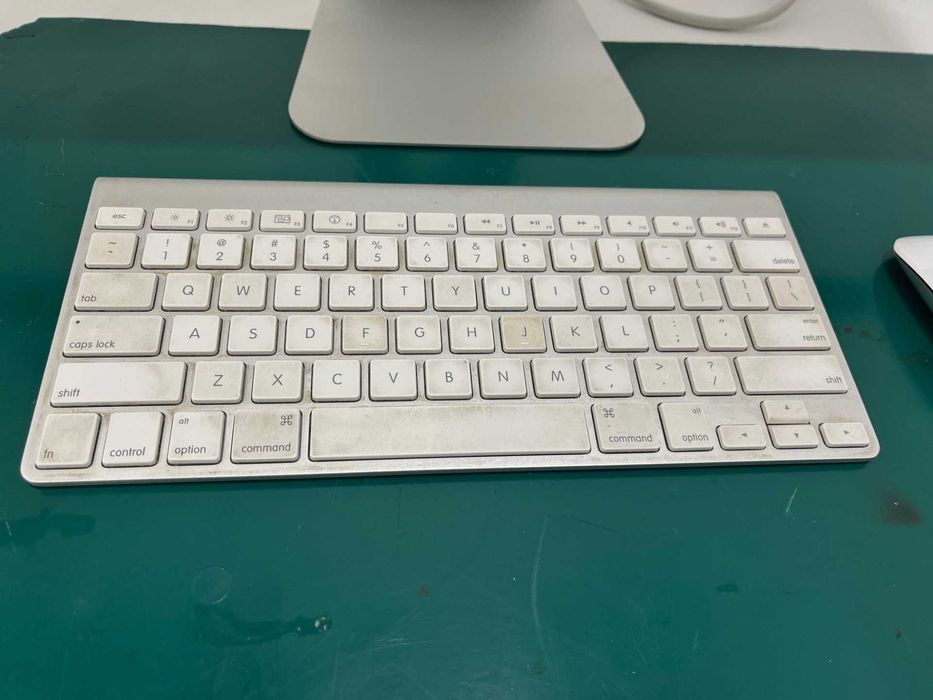 Computador iMac de 21.5 polegadas da Apple (2011)