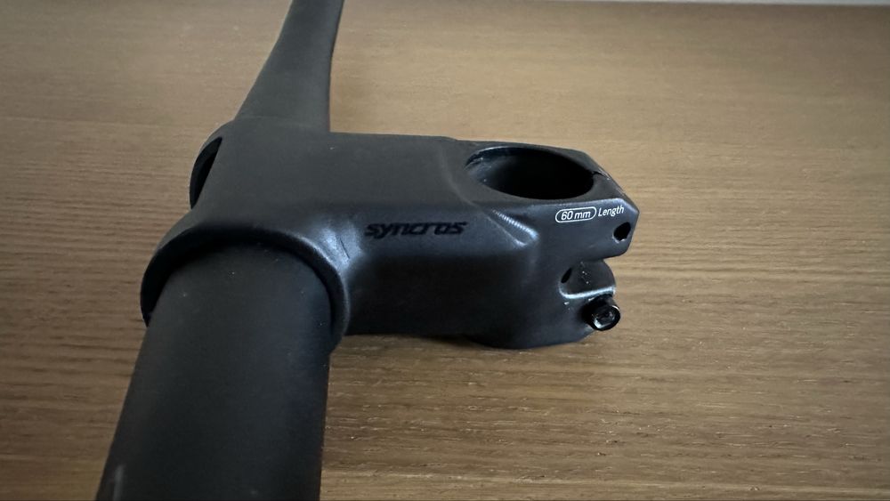 Guiador e avançado syncros