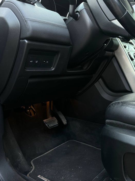 Ленд ровер дискавери спорт