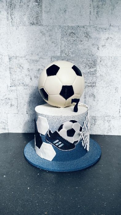 Торти на замовлення