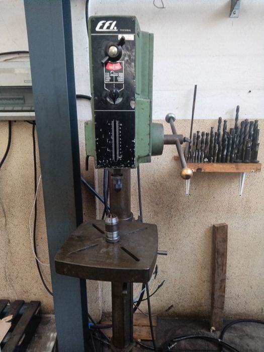 Máquina de furar de coluna FFI