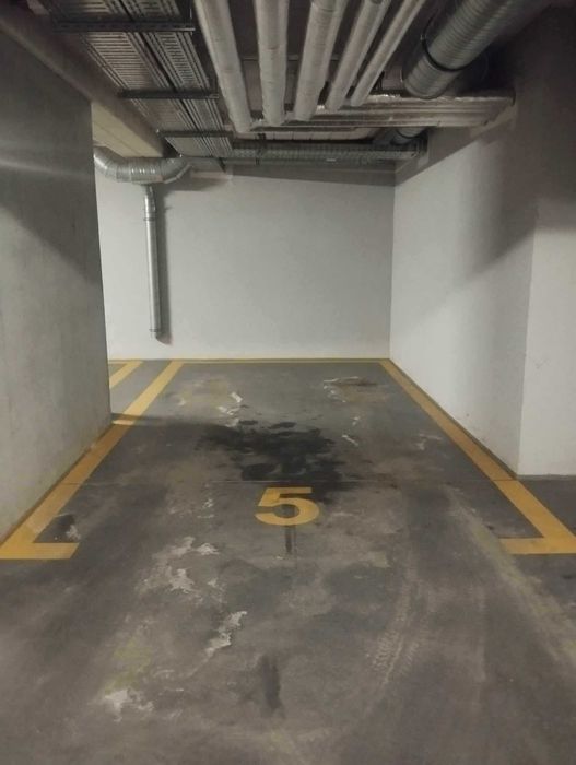 Miejsce postojowe w garażu ul Halicka 5/Kazimierz/Kraków/Parking space