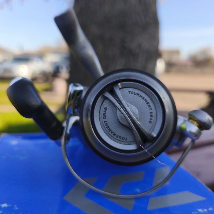 Катушки Daiwa Laguna LT2500 i Exceler-S 2500