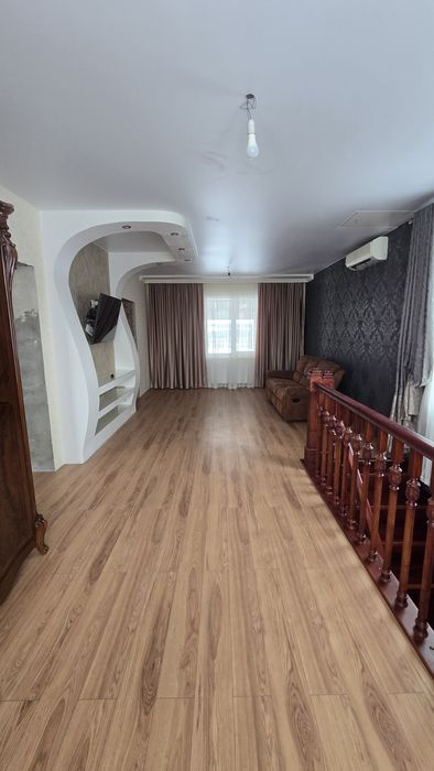 Продаж будинку м Тараща в сучасному ремонті