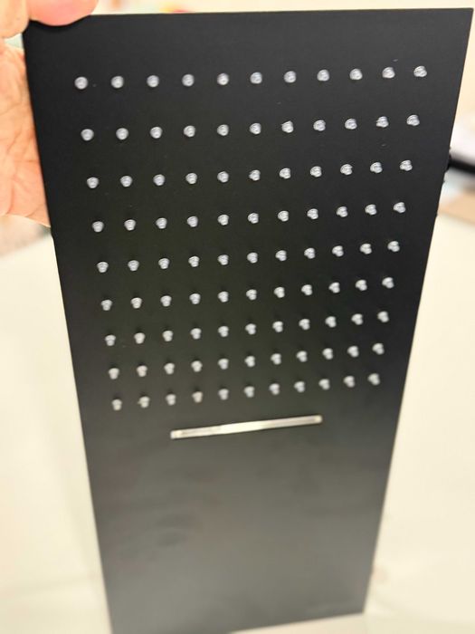 Chuveiro preto de parede com cascata ASM