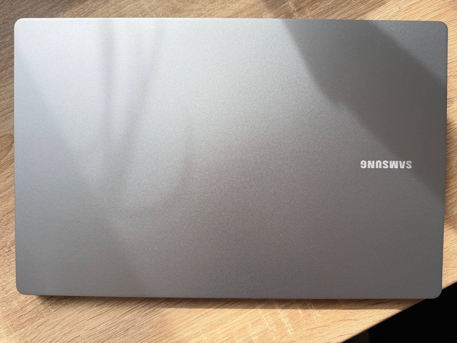 Samsung Galaxy Book4 Edge 15.6" 16GB DDR5/512GB SSD - як новий