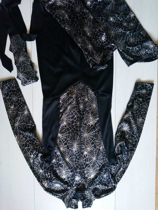 Карнавальний комбінезон з паучками для школярів на зріст 152 см