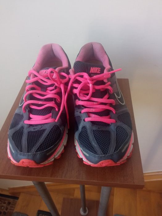 Buty sportowe Nike 38,5