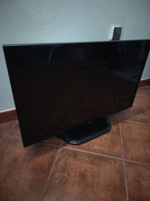 TV LG  (32LN5400) – AVARIADA