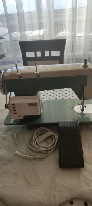Maszyna elektryczna do szycia