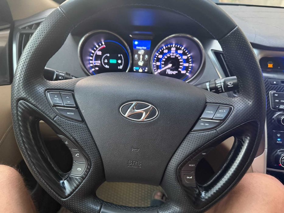 Hyundai Sonata 2.4 Hybrid