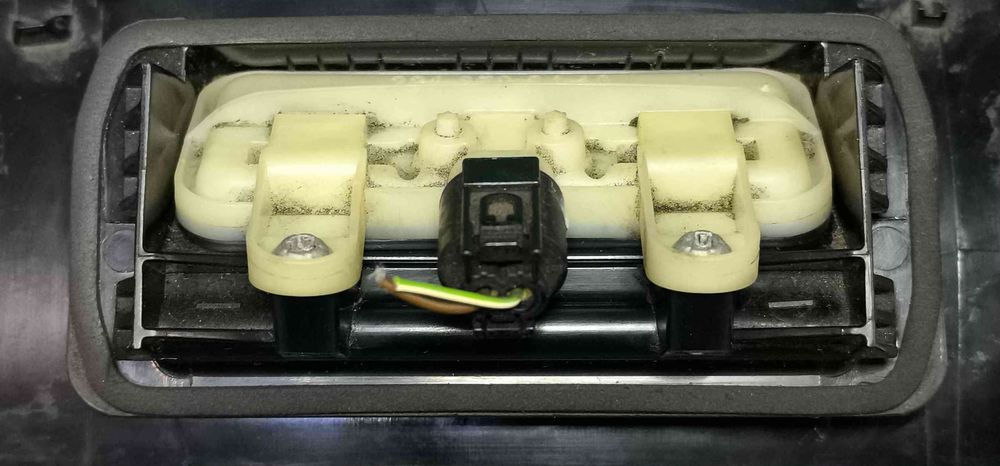 Botão / Interruptor de Abertura da Mala MERCEDES-BENZ E-CLASS Coupé 2218702410 (OEM) | A2077500393 (OEM)