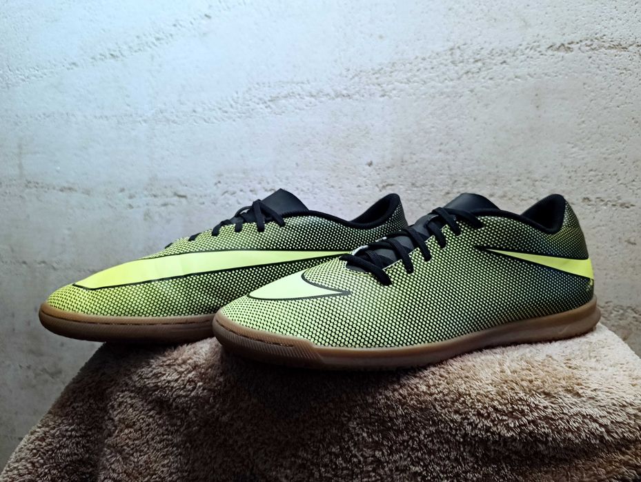 NIKE BRAVATAX II IC r.45,5 stan bardzo dobry