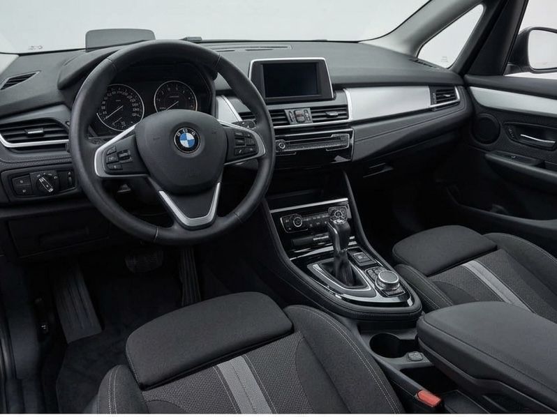 BMW Série 2 Active Tourer 116d Sport Automático (2016) – Estilo SUV/Crossover (Design X2)