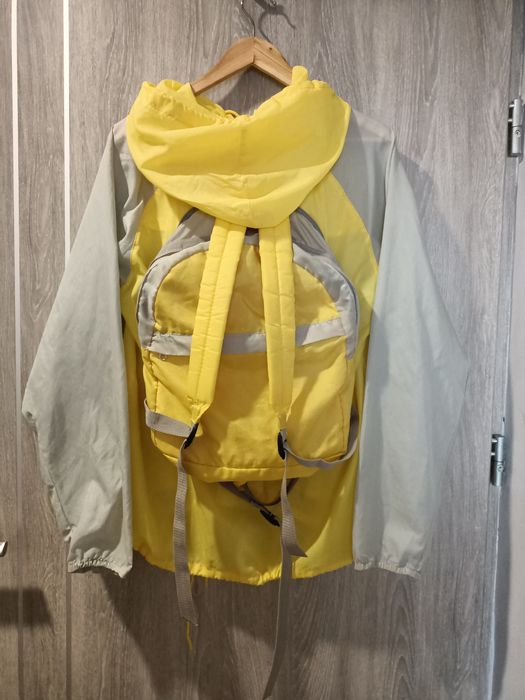 Plecak z peleryną 2 w 1 firmy Content