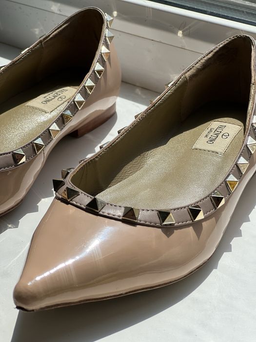 Жіночі балетки VALENTINO