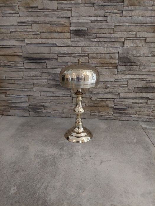 Gong mosiężny, dzwon, stary ciekawy przedmiot, instrument grający