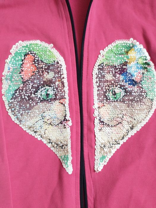 Bluza z kapturem Viollen 116 cekiny  fuksja bdb-