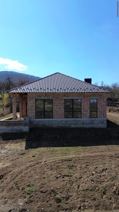 Продаж будинку в Карпатах с. Пістинь 124 м2 Комунікації підведено!