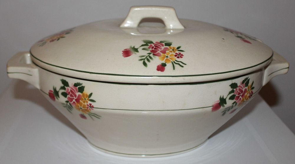 Terrina com flores