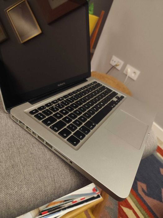 Macbook Pro 13,3", 2010