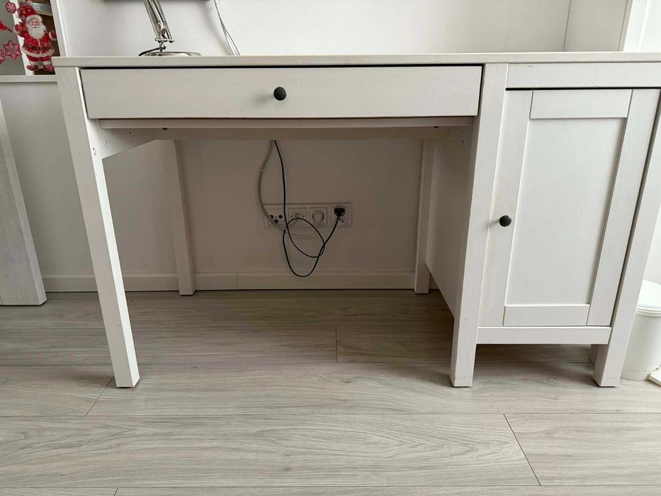 Biurko Ikea Hemnes , drewniane białe