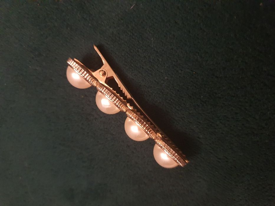 Piękna Złota Biała Delikatna Spinka fo Włosów z Perłami Perełkami