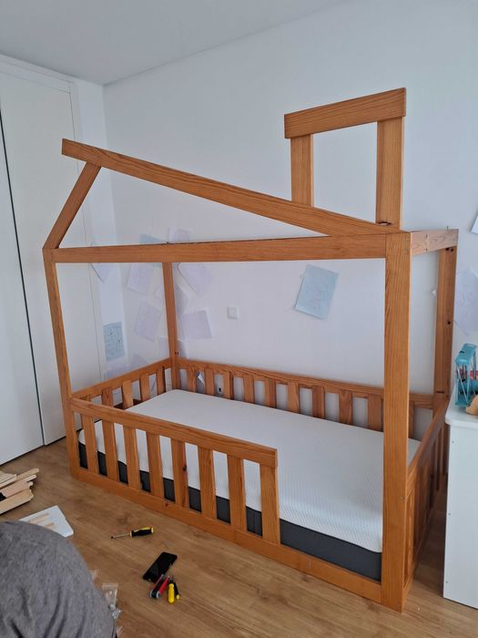 Cama criança, pinho, em forma de casa