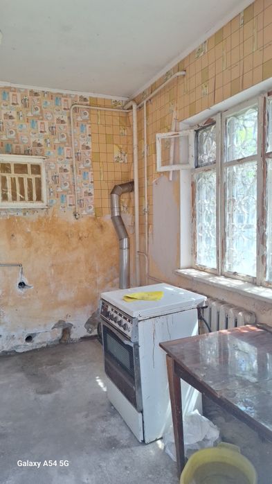 Продається будинок в центрі міста,Роздільна, Одеська обл 75км від Одеси, єлектричкі