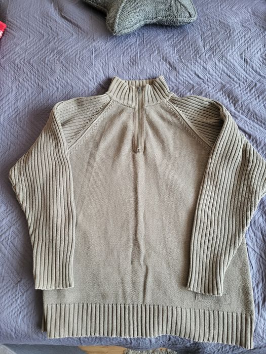 Sprzedam sweter męski , oraz kurtkę letnią damską i inne.
