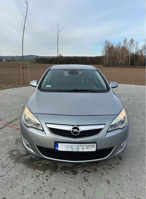 Astra 1.4 Turbo 140km
