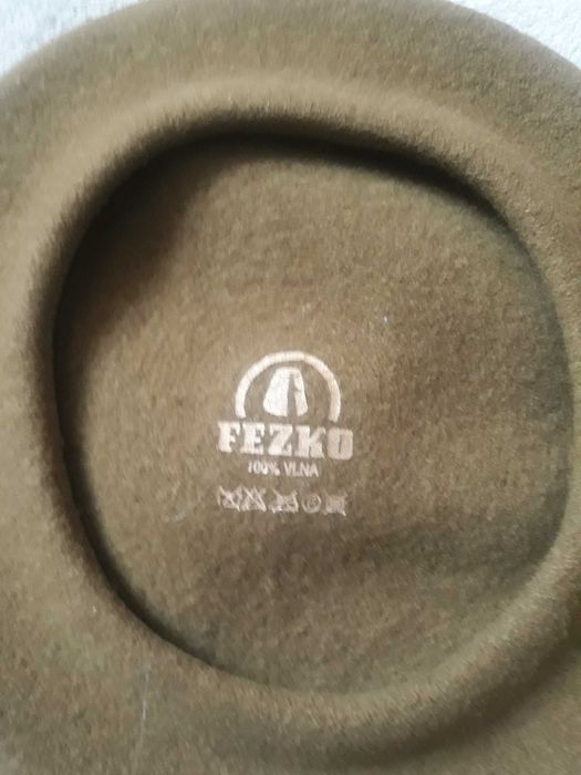beret damski wełniany