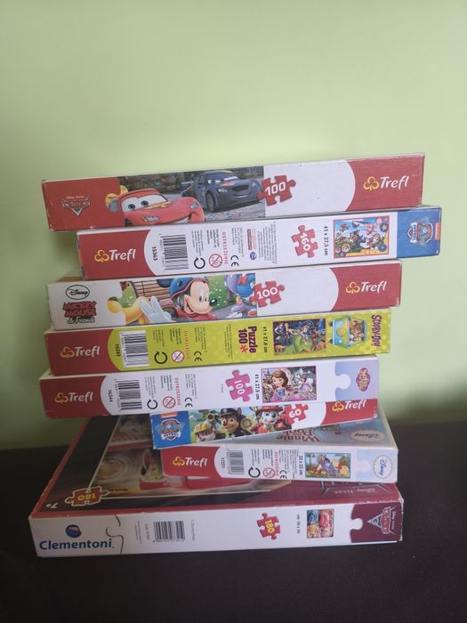 Zestaw puzzli stan bardzo dobry