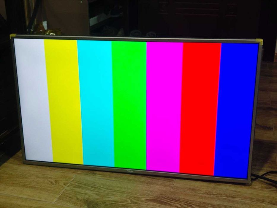 Телевізор Philips 32" Smart TV Full HD Ambilight 6900 Series. Ідеал, повна комплектація.