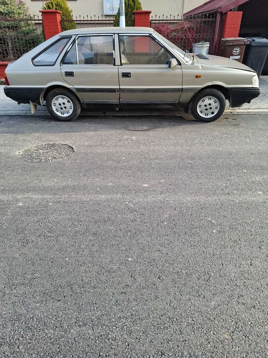 Polonez Caro 1.5 GLE Pierwszy miesiąc produkcji