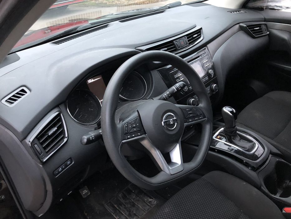 Фары Nissan Rogue Sport USA 17 г