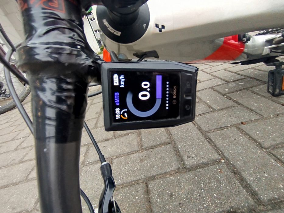 Rower elektryczny Cube Stereo