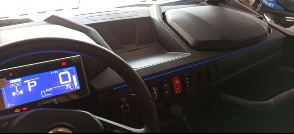 CFMoto 950 Zforce 4 lugares